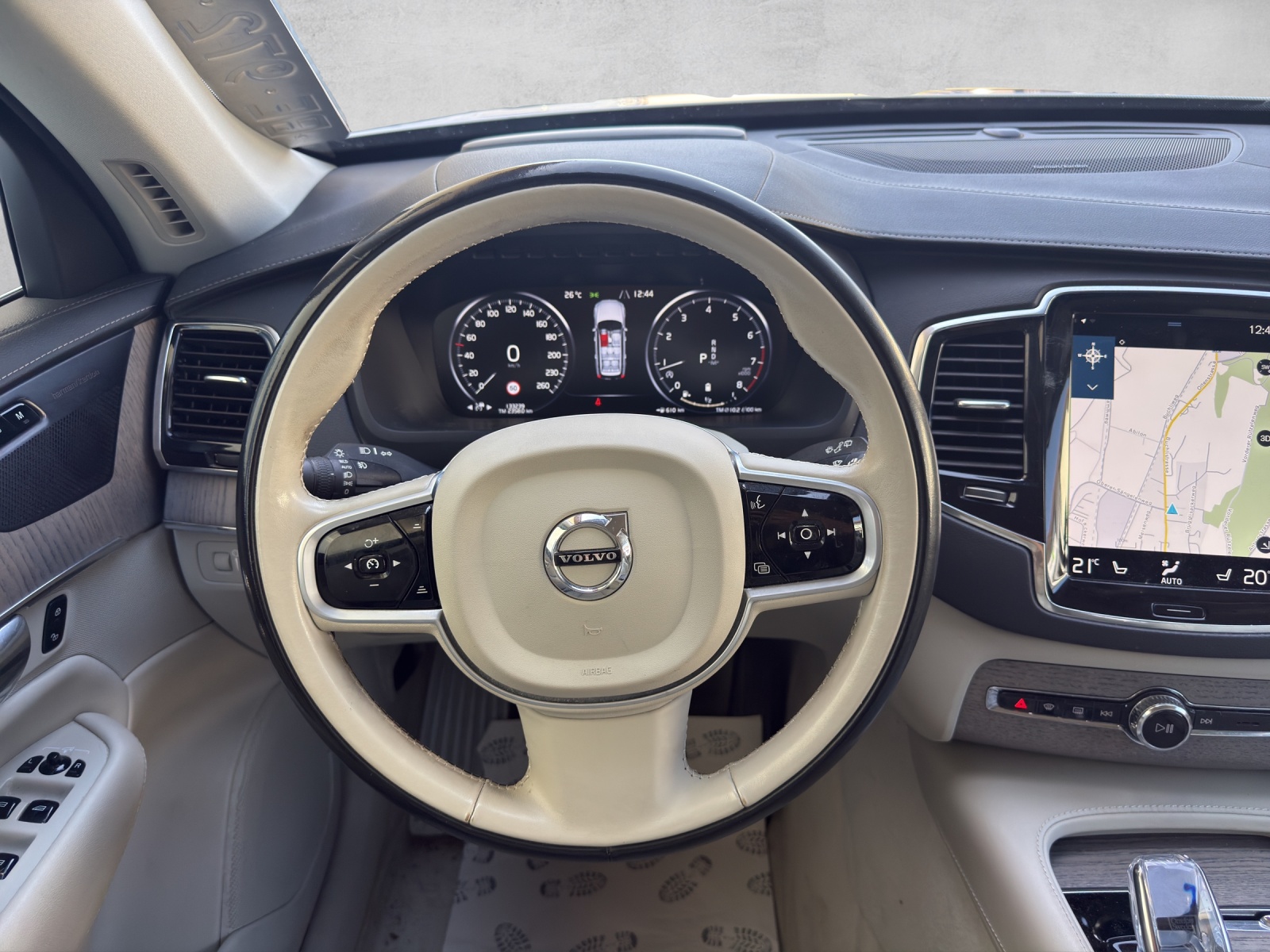 VOLVO XC90 B6 Benzin Mild Hybrid AWD Inscription Geartronic-image-11