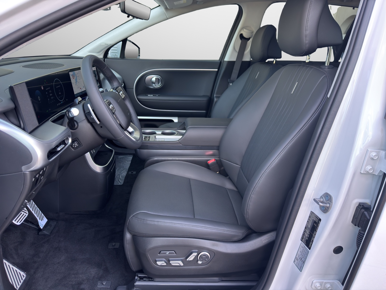 HYUNDAI Ioniq 9 110 kWh Calligraphy 4WD+ 6P-image-4