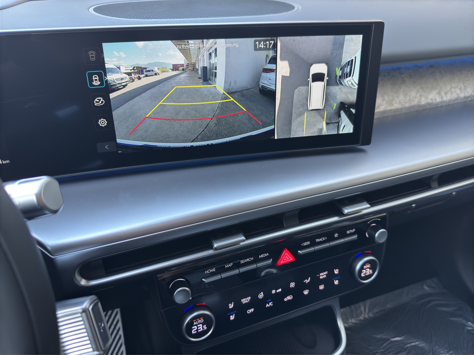HYUNDAI Ioniq 9 110 kWh Calligraphy 4WD+ 6P-image-14