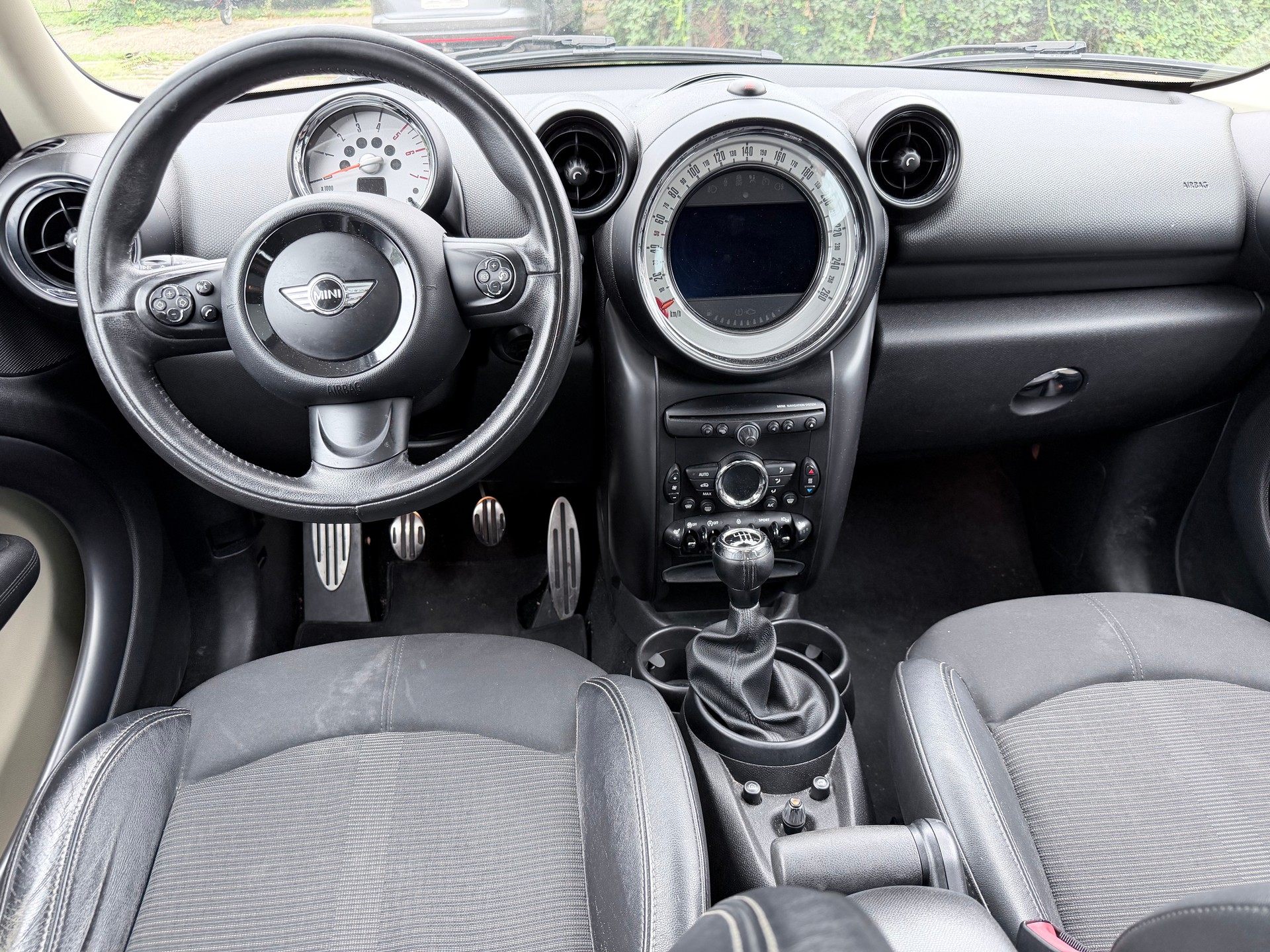MINI Countryman Cooper SD ALL4-image-6