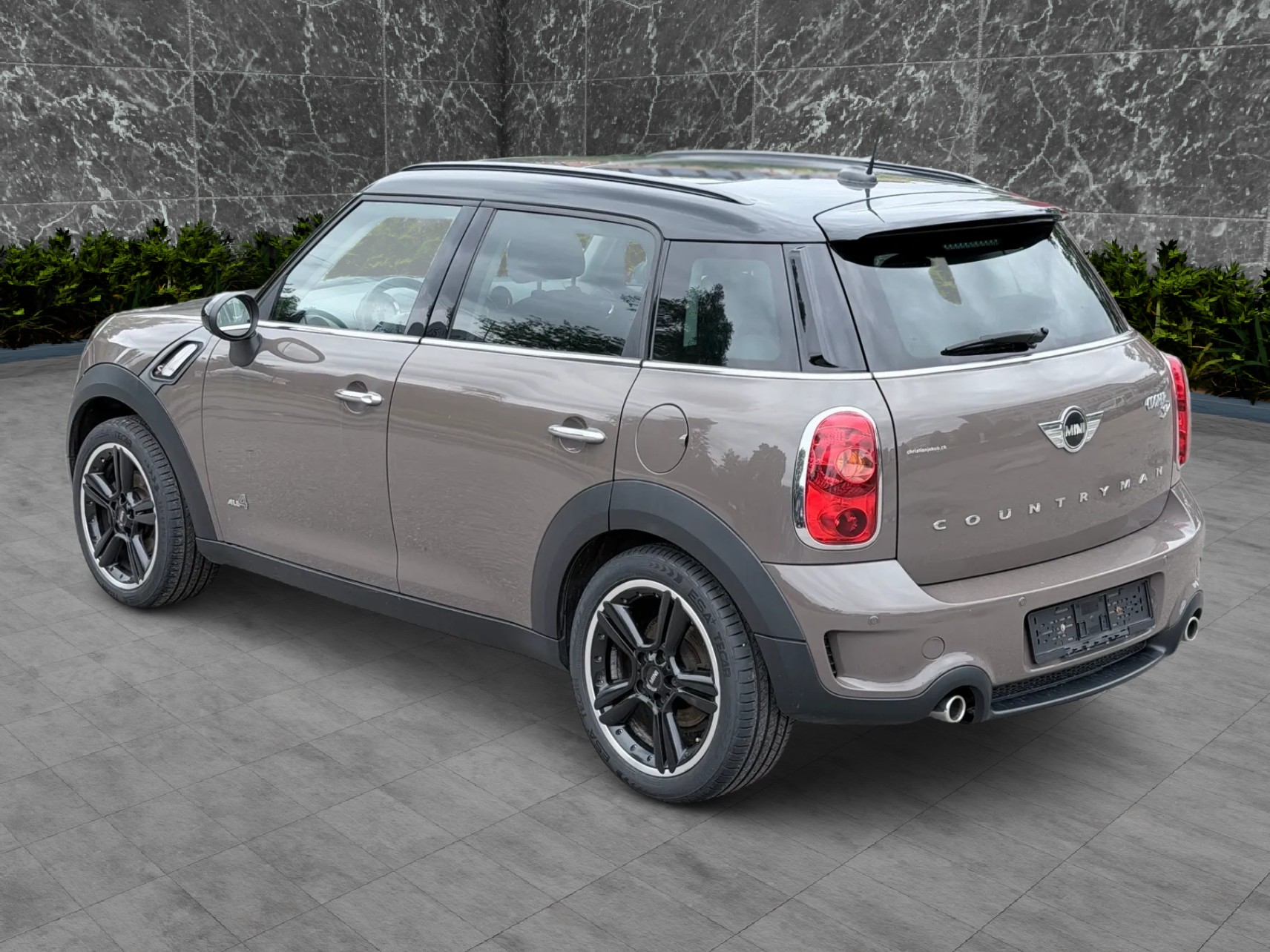 MINI Countryman Cooper SD ALL4-image-4
