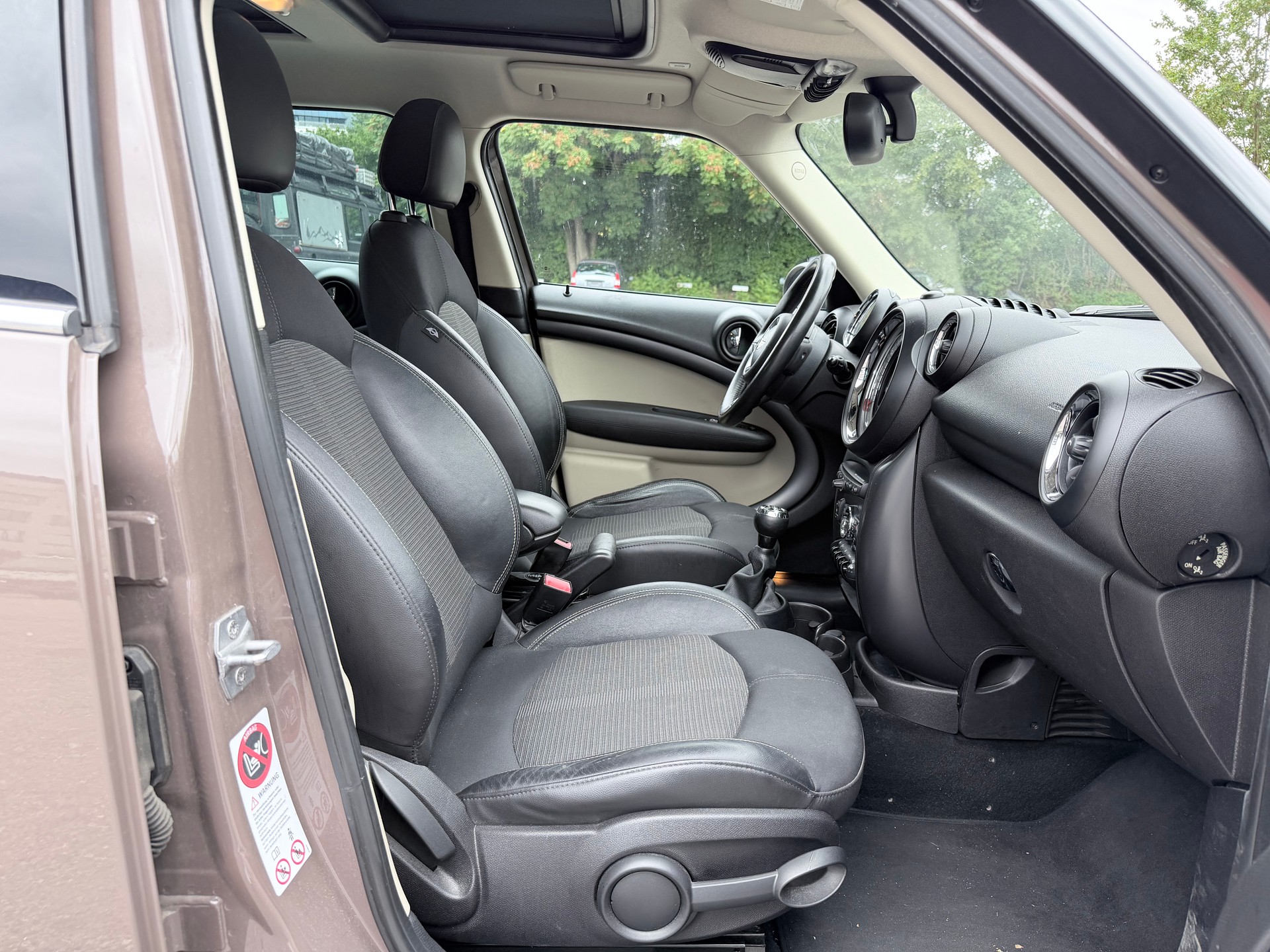 MINI Countryman Cooper SD ALL4-image-8
