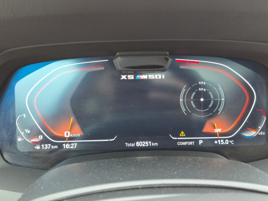 BMW X5 xDrive M50i-image-9