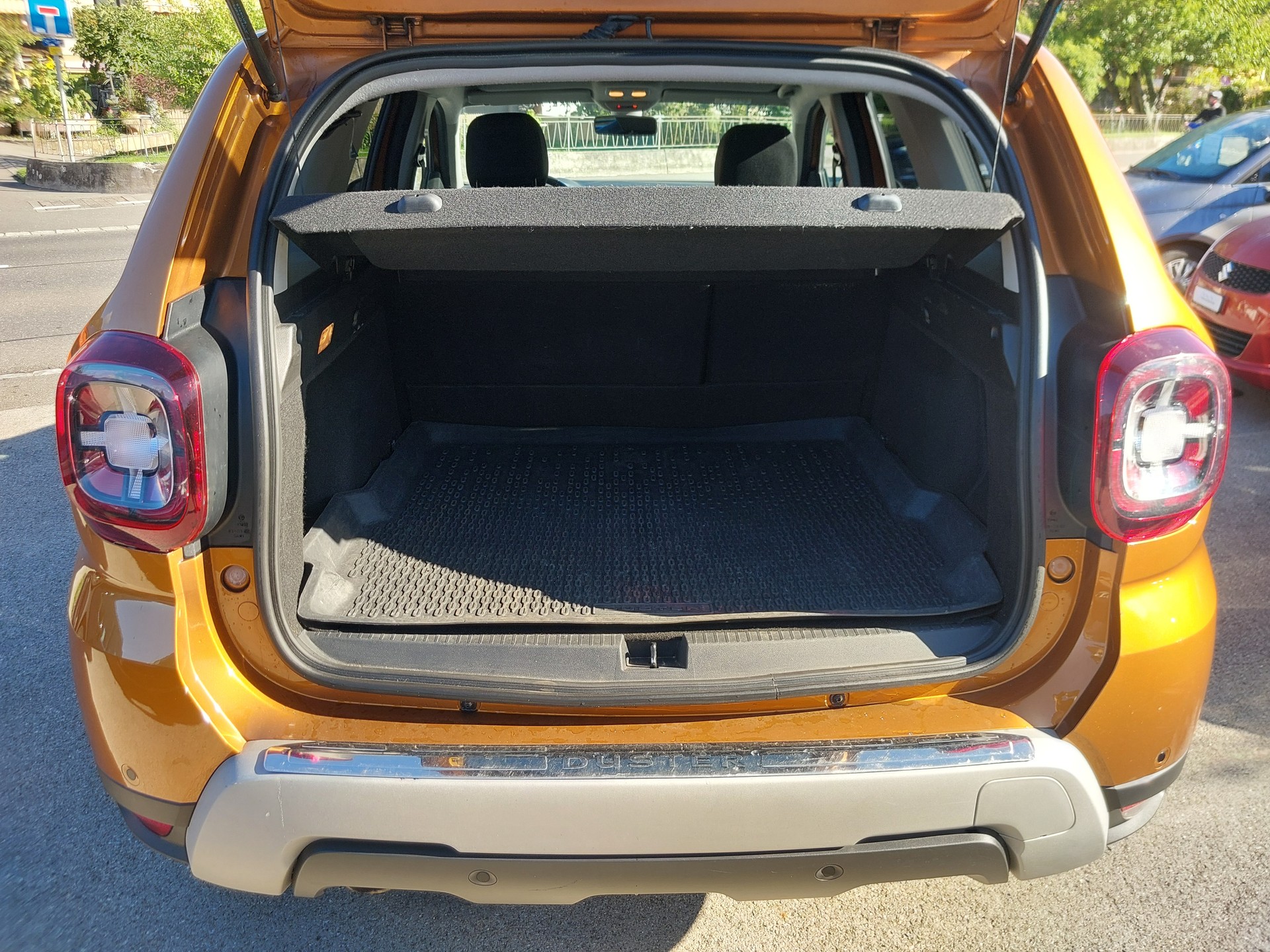 DACIA Duster TCe 125 Prestige 4x4-image-13