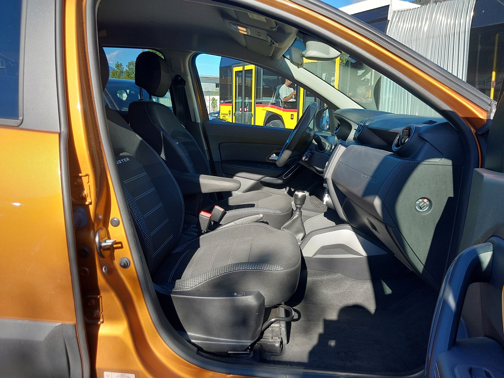 DACIA Duster TCe 125 Prestige 4x4-image-7