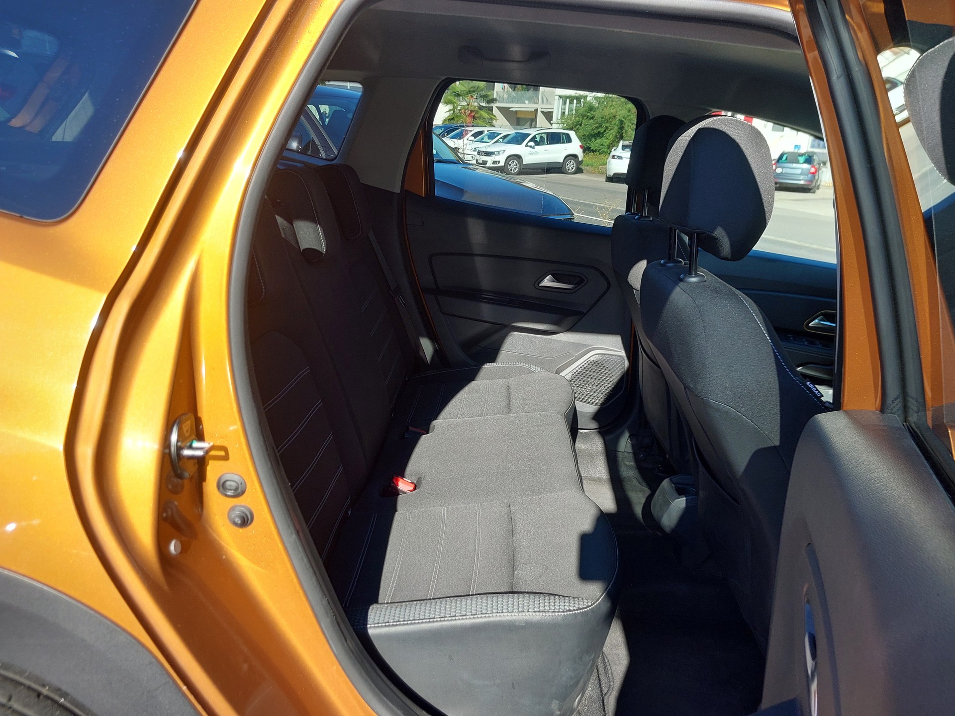 DACIA Duster TCe 125 Prestige 4x4-image-9