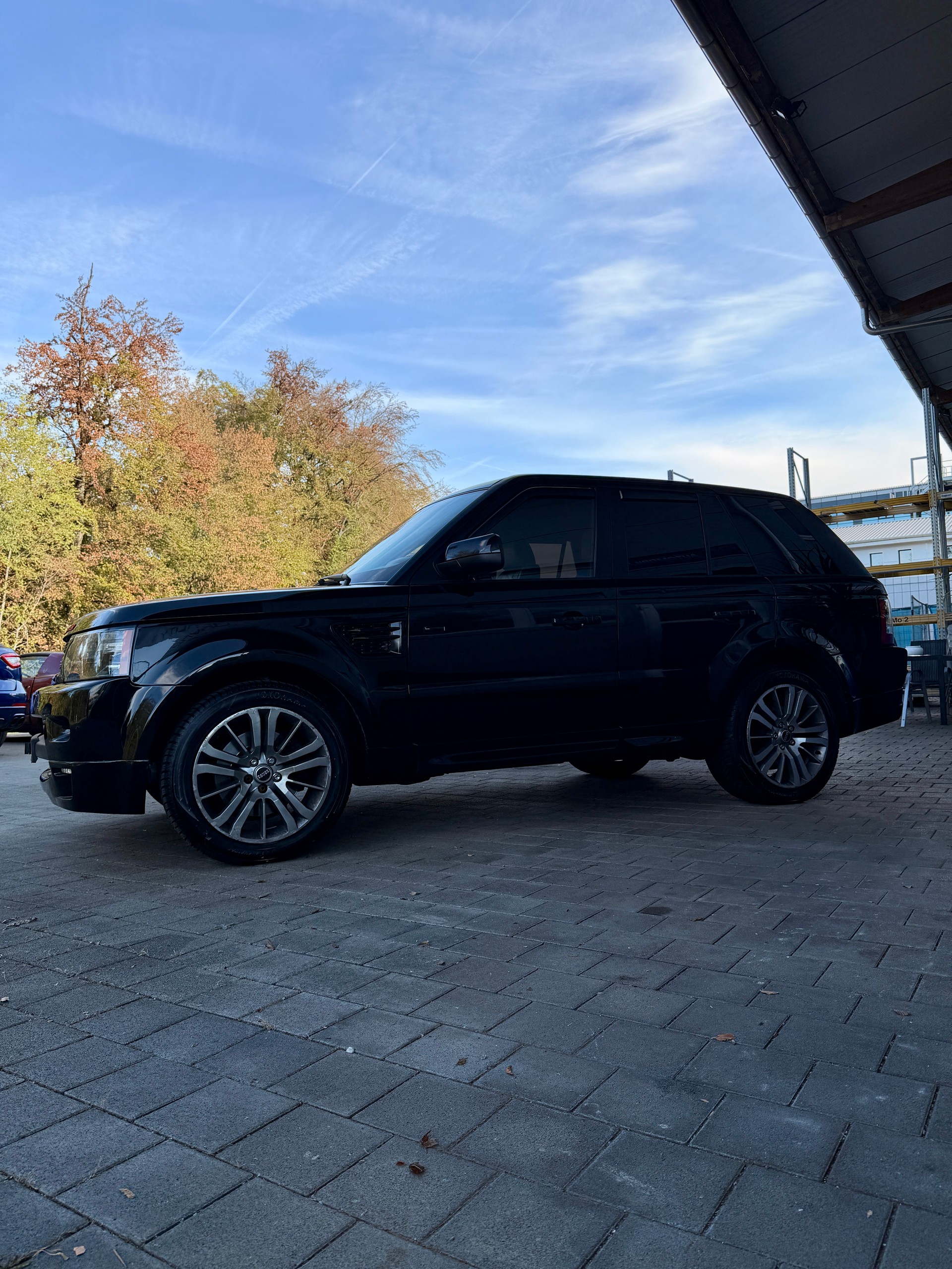 LAND ROVER 3.0 SDV6 Zermatt Ed.-image-2