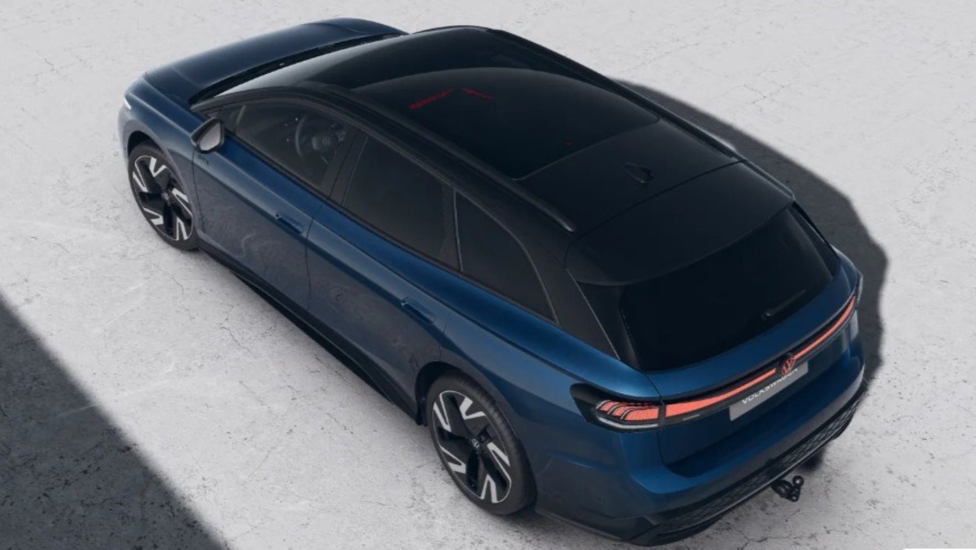 VW ID.7 TOURER GTX 340 PS 4MOTION *** VOLLAUSSTATTUG IN AQUAMARINBLAU ***-image-3