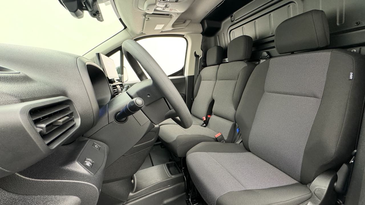 OPEL Combo Cargo 1.2 Turbo start/stop-image-4