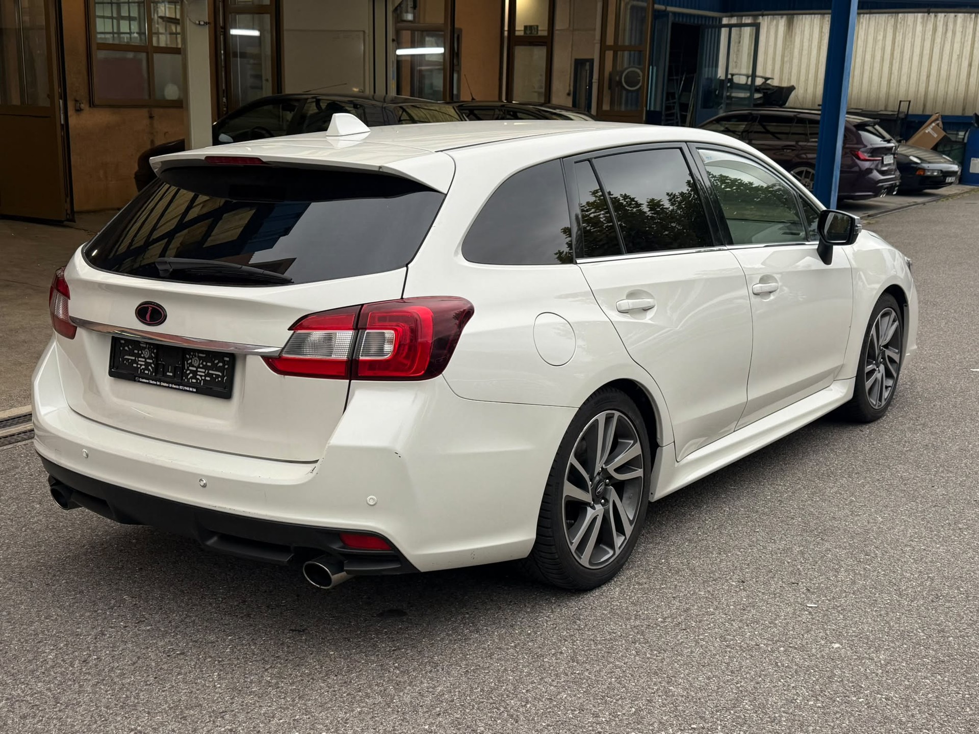 SUBARU Levorg 1.6DIT Swiss S AWD Lineartronic-image-3