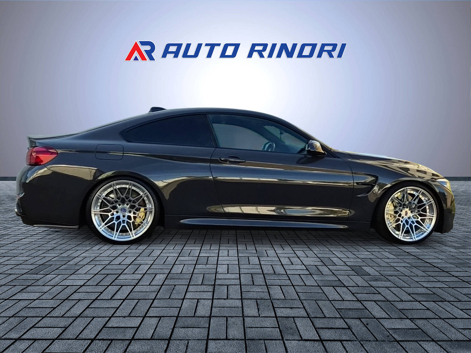 BMW M4 Coupé Competition DKG-image-3