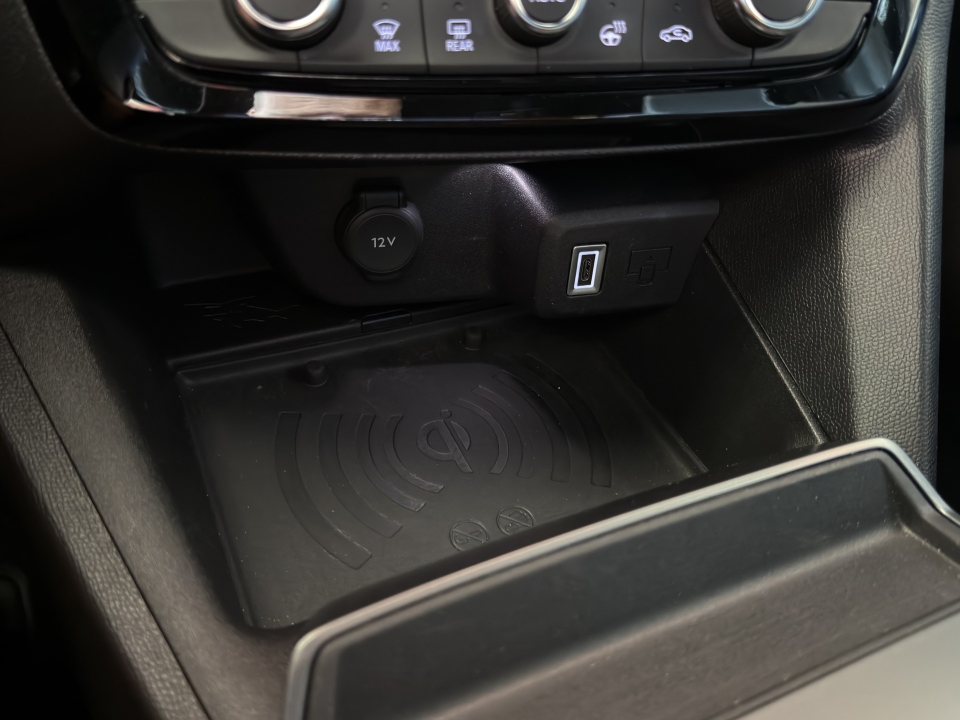 OPEL MOKKA 1.2 Hybrid 145 GS e-DCT6-image-43