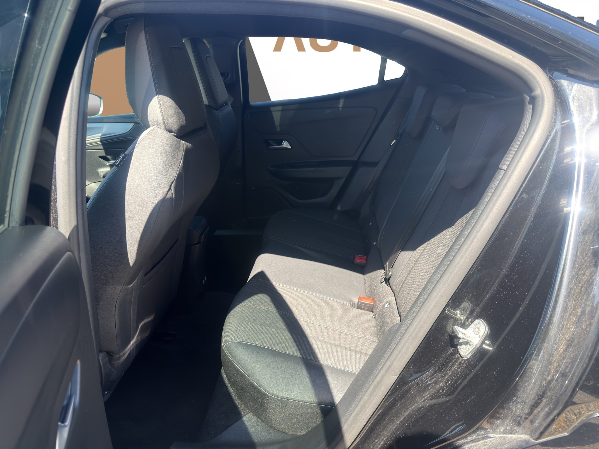 OPEL MOKKA 1.2 Hybrid 145 GS e-DCT6-image-16