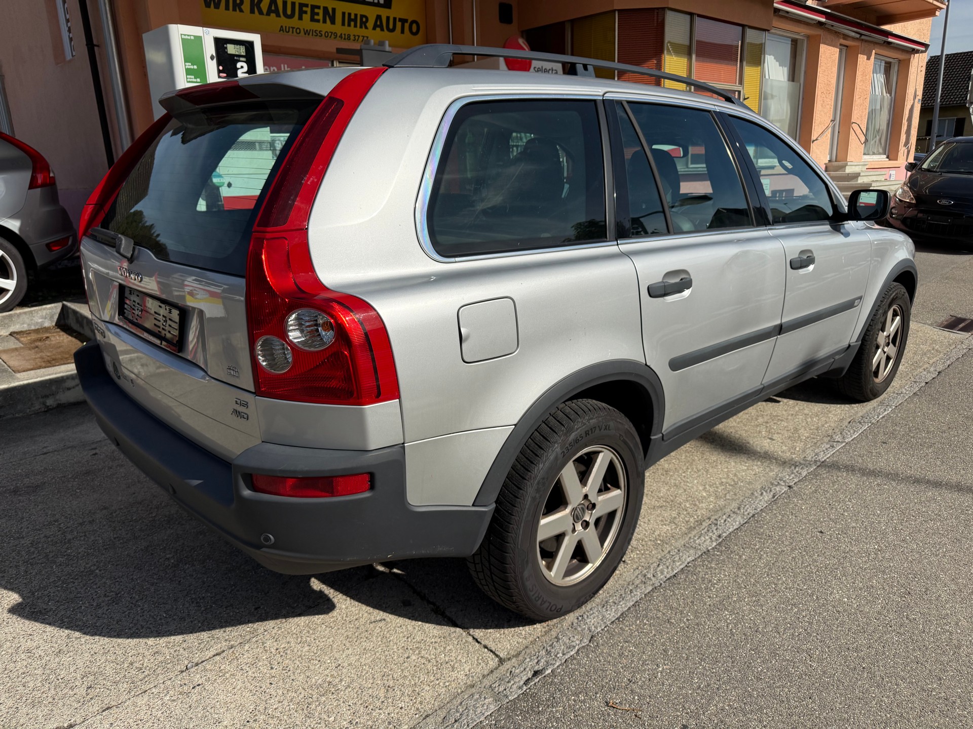 VOLVO XC90 2.4D(D5) AWD Summum-image-3