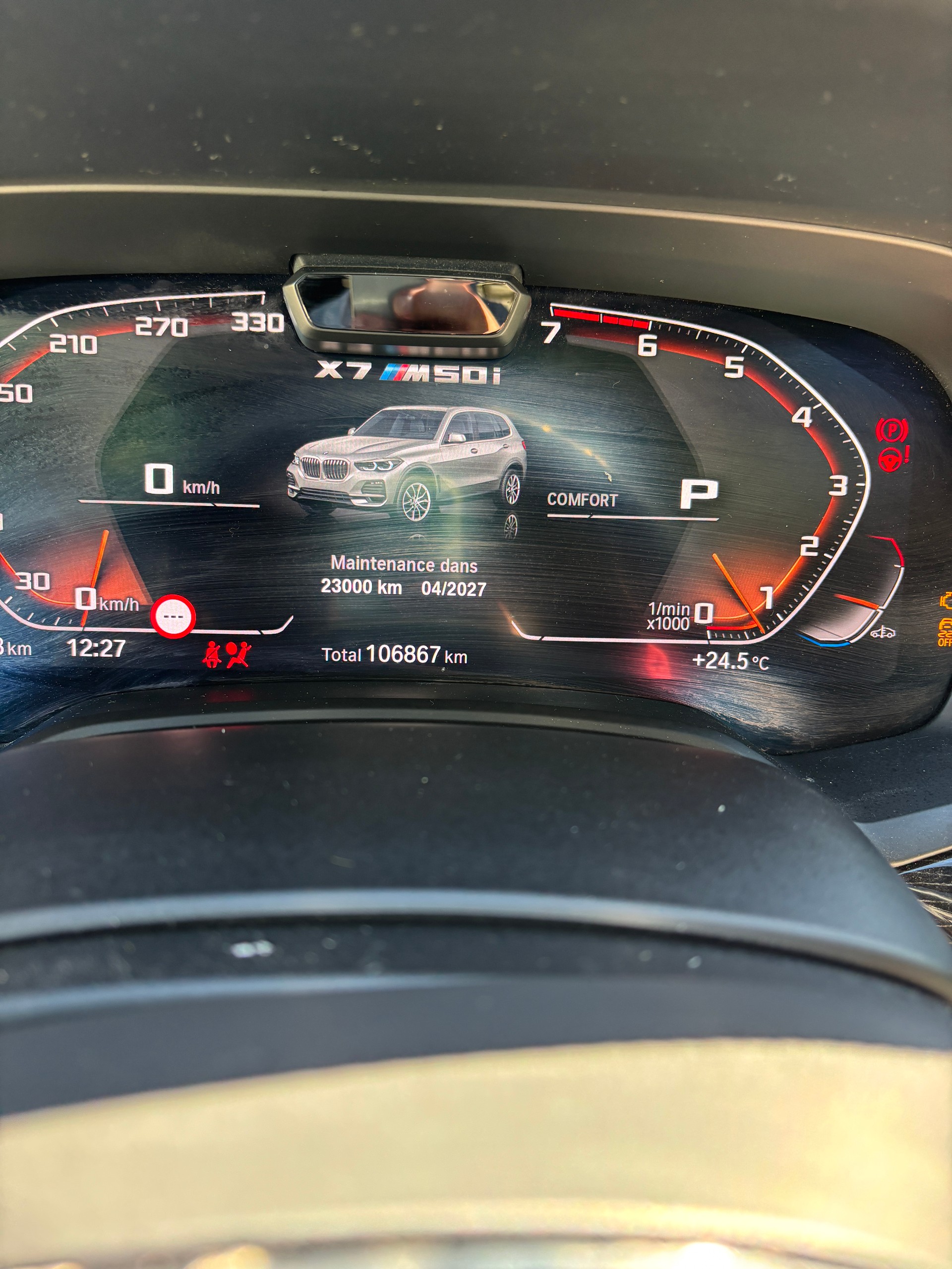 BMW M50i-image-4