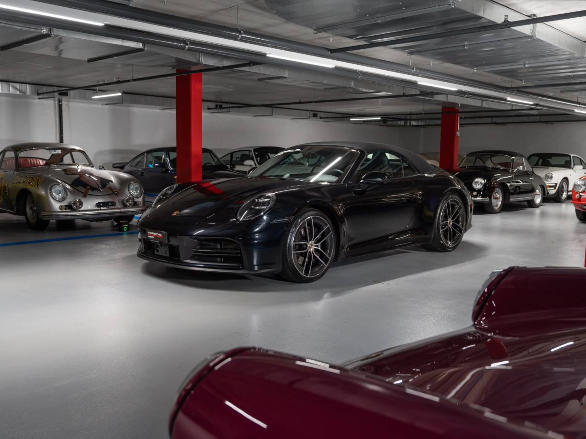 PORSCHE 911 Carrera Cabriolet-image-4