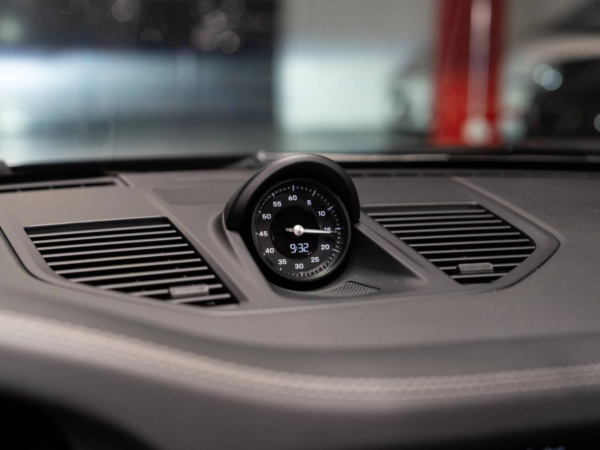 PORSCHE 911 Carrera Cabriolet-image-21