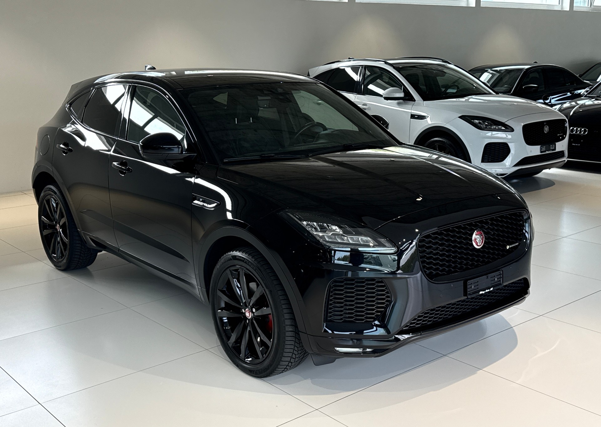 JAGUAR E-Pace 2.0d D180 R-Dynamic S AWD Automatik-image-28