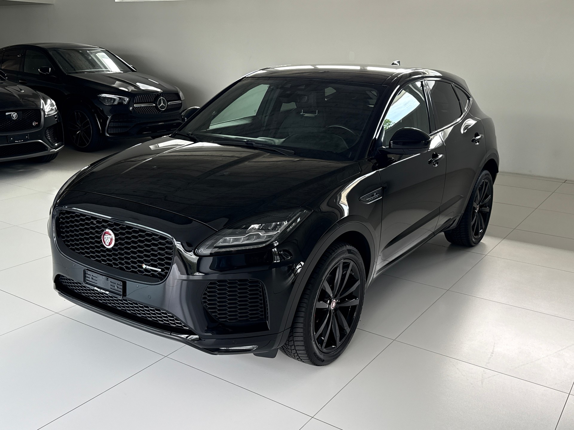JAGUAR E-Pace 2.0d D180 R-Dynamic S AWD Automatik-image-2