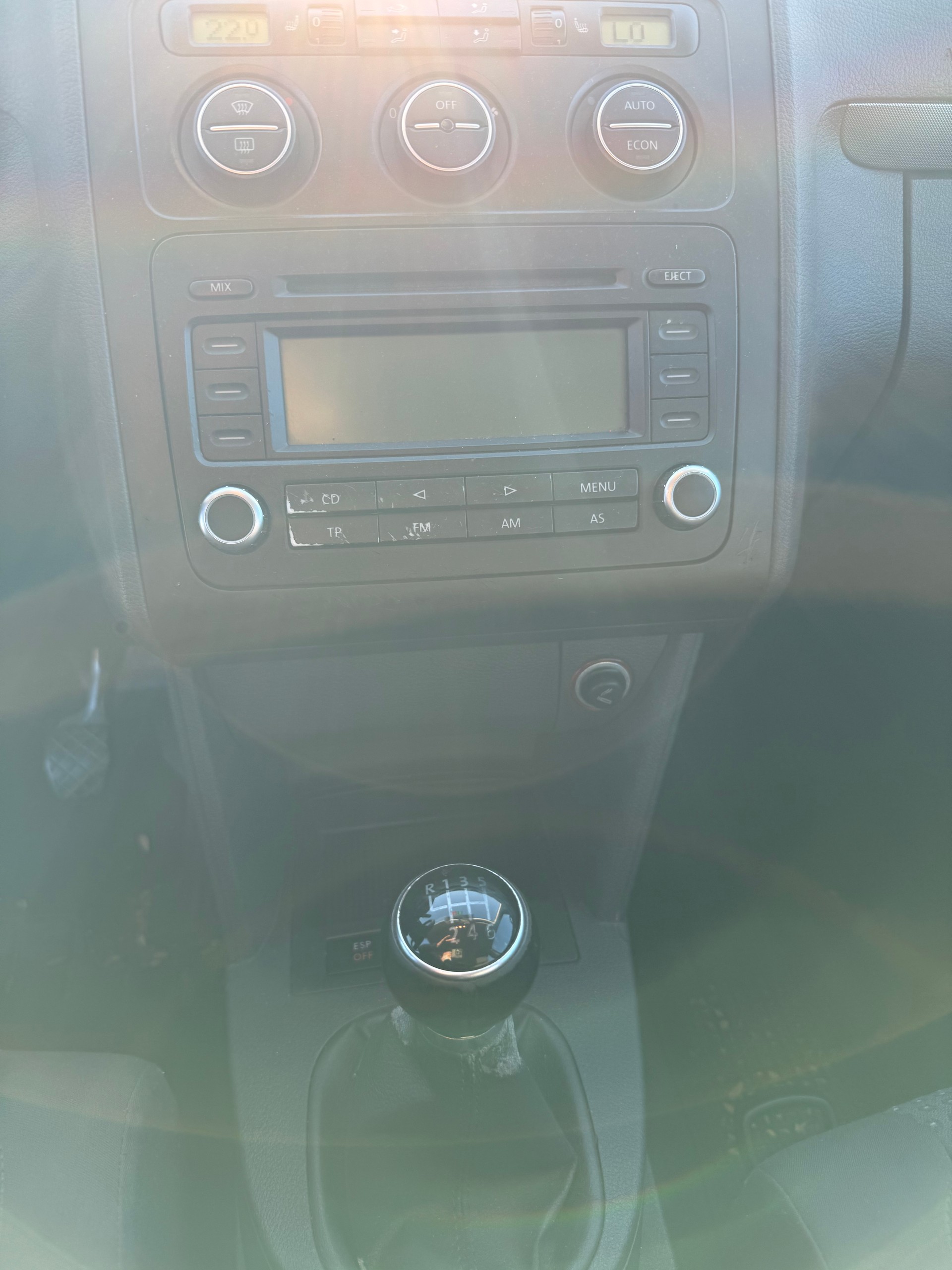 VW Touran 2.0 TDI Trendline Traveller-image-9