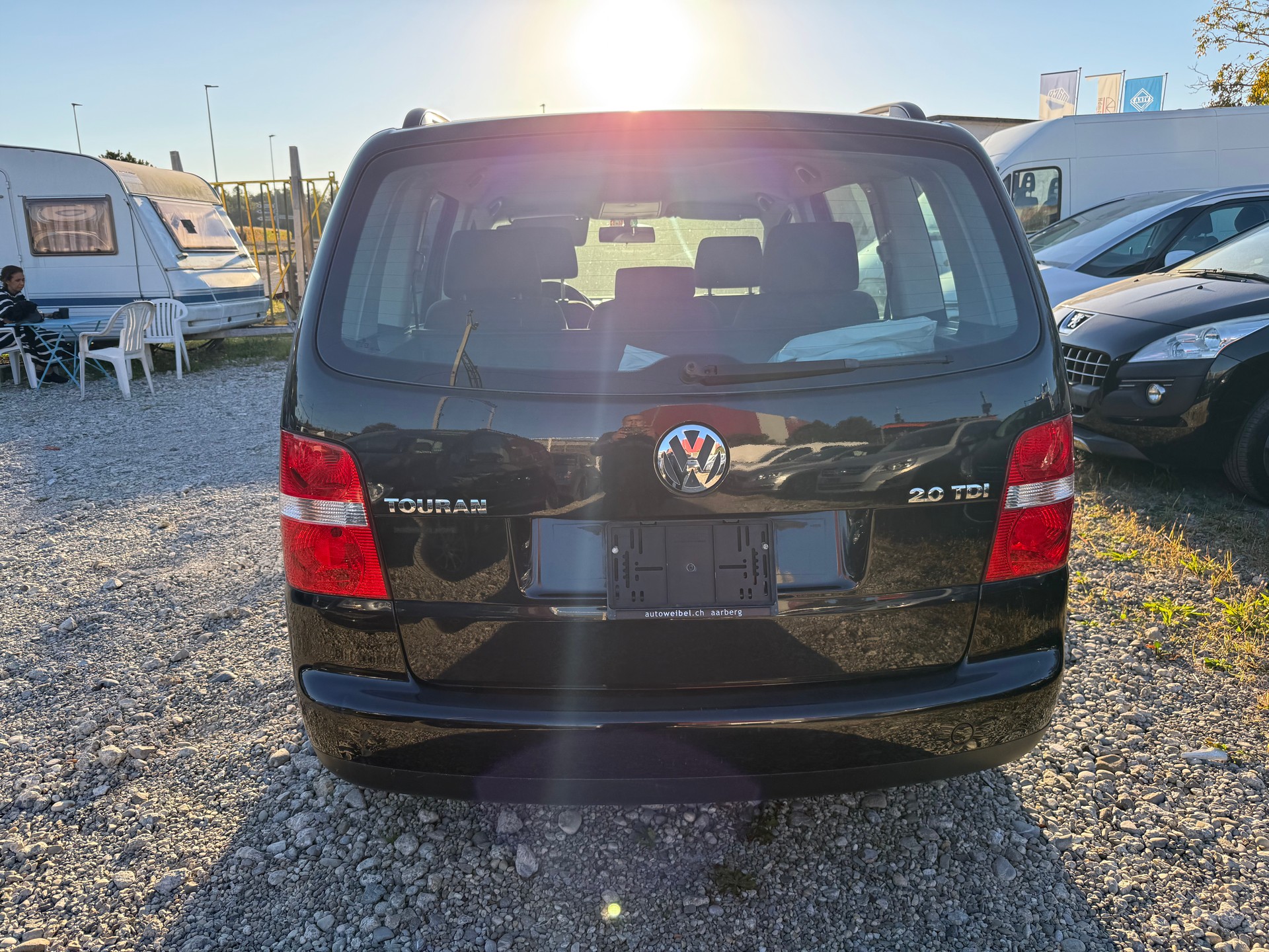 VW Touran 2.0 TDI Trendline Traveller-image-4