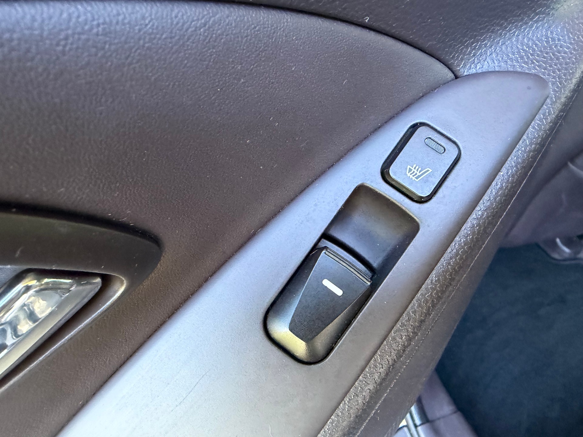 HYUNDAI iX 35 2.0 Premium 4WD Automatic-image-14