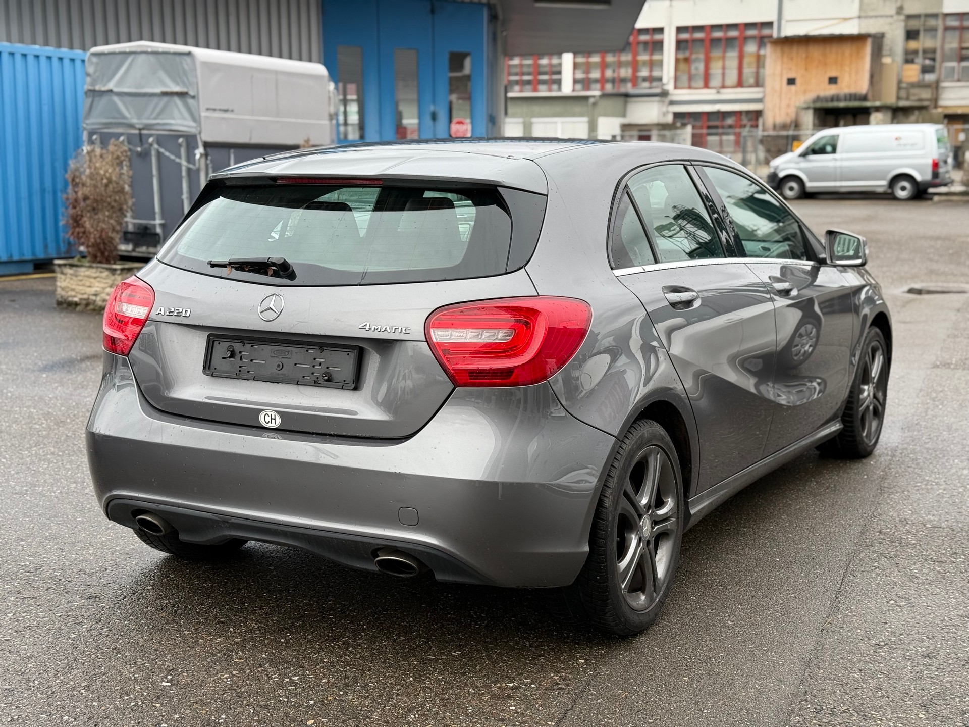 MERCEDES-BENZ A 220 Style 4Matic 7G-DCT-image-6