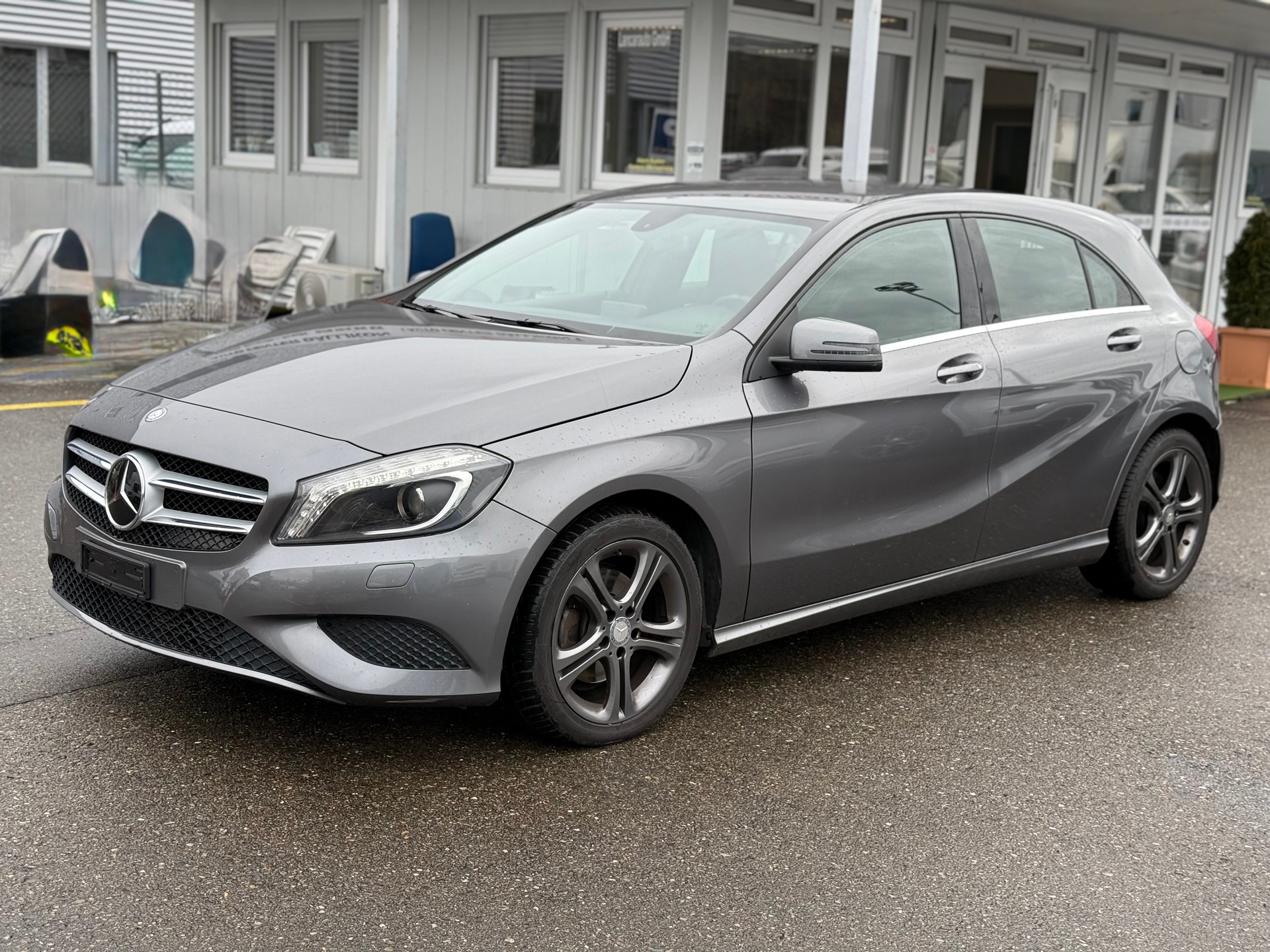 MERCEDES-BENZ A 220 Style 4Matic 7G-DCT-image-7