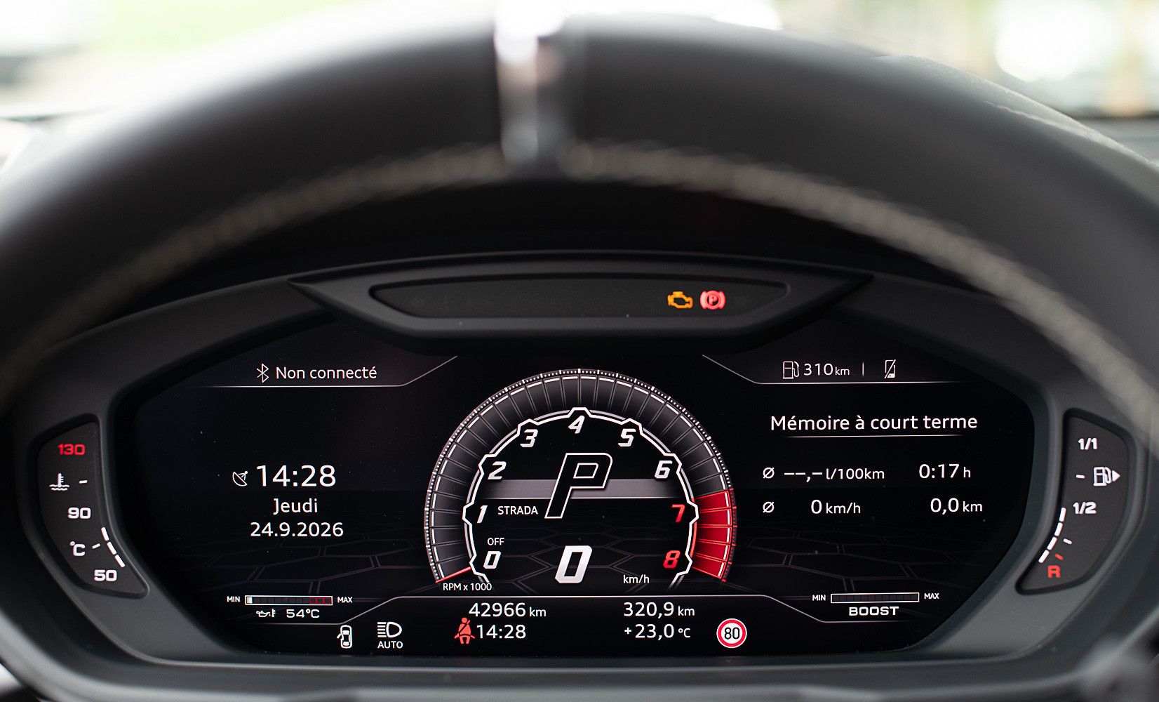 LAMBORGHINI Urus-image-16