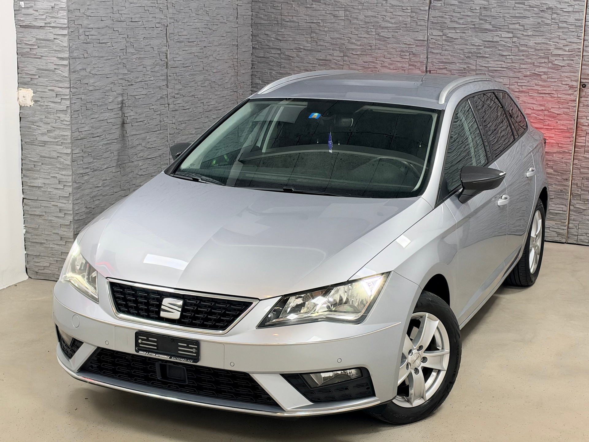 SEAT Leon ST 1.6 TDI CR Style DSG-image-3