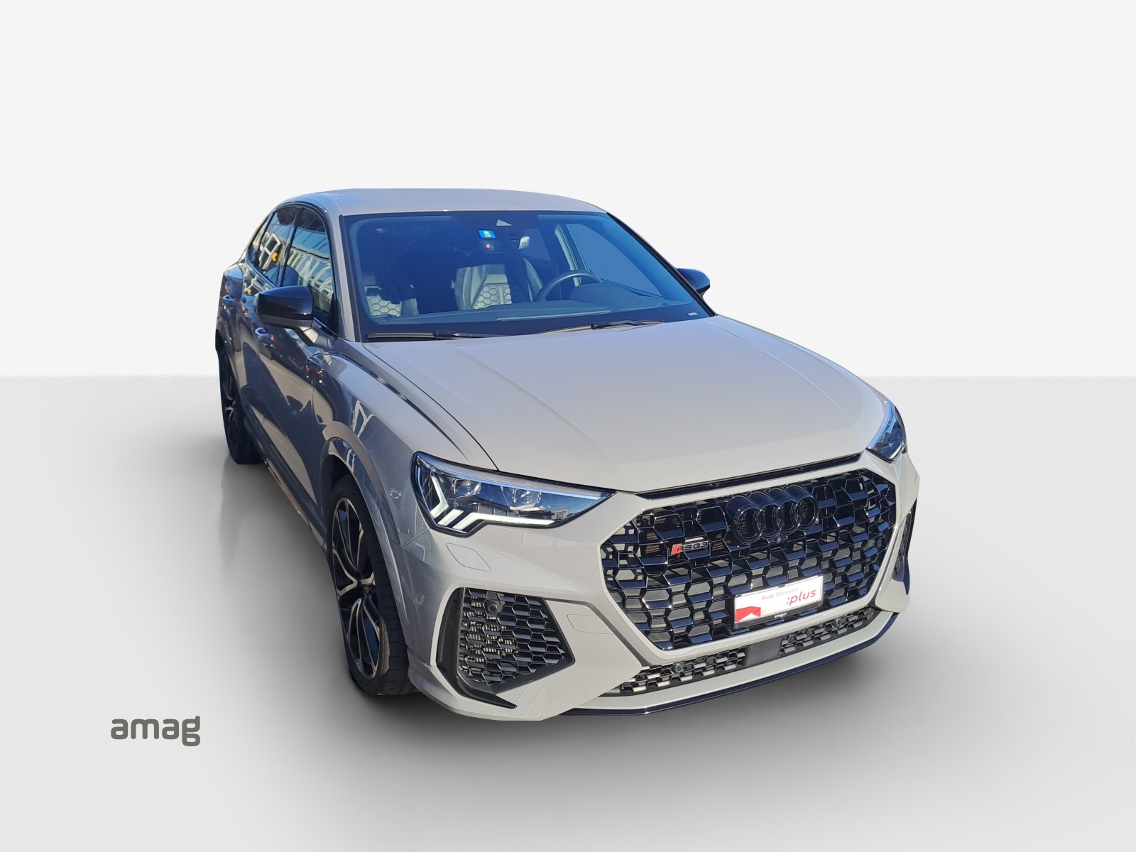 AUDI RS Q3 Sportback quattro S tronic-image-15
