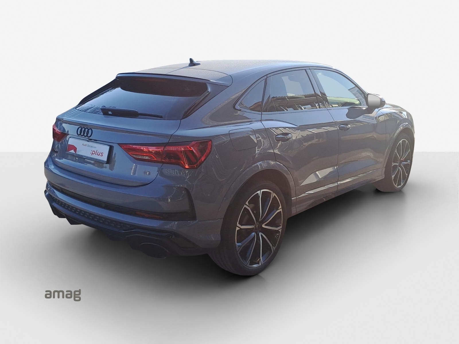 AUDI RS Q3 Sportback quattro S tronic-image-4