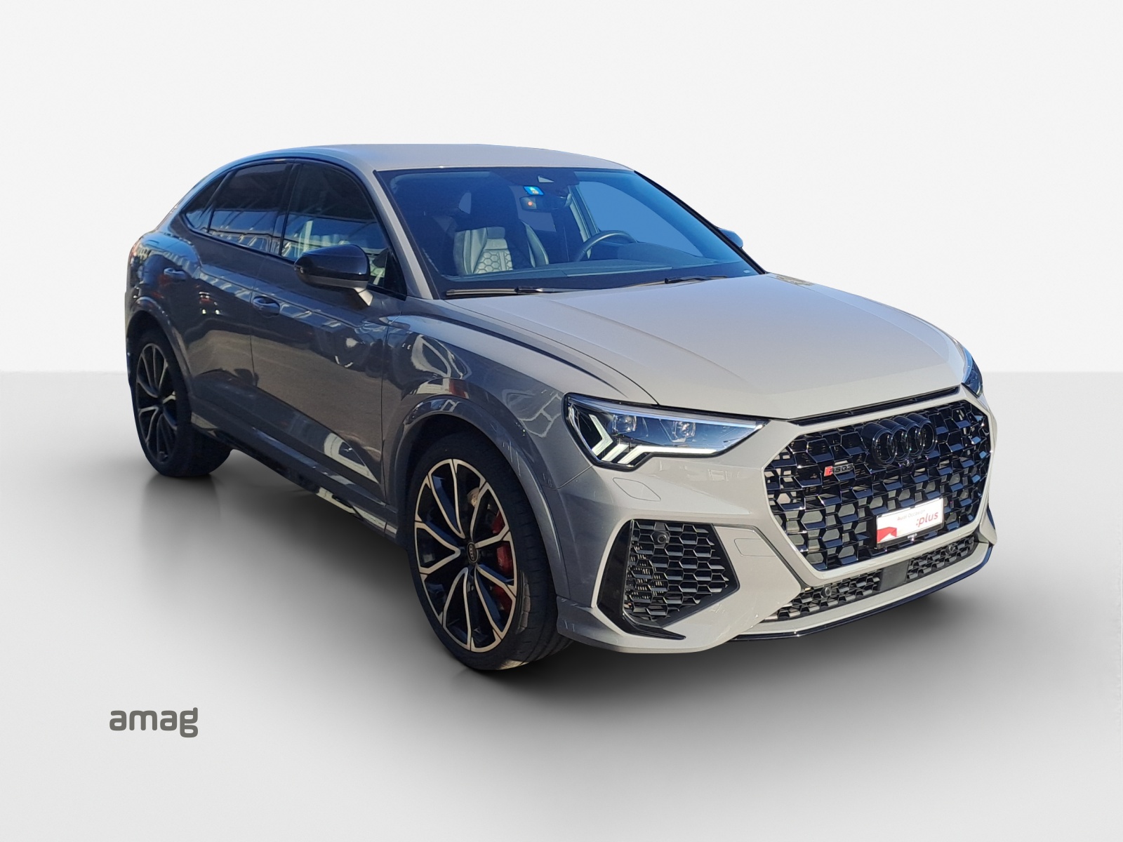 AUDI RS Q3 Sportback quattro S tronic-image-5