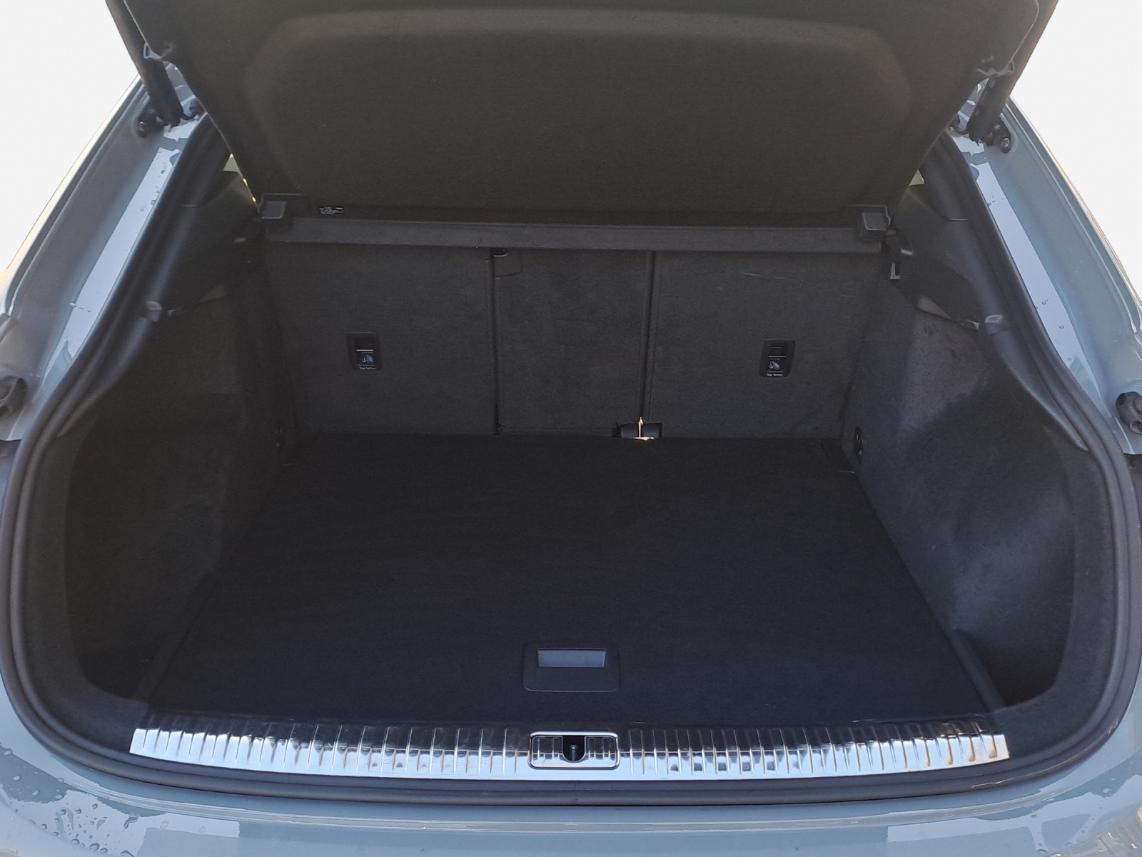 AUDI RS Q3 Sportback quattro S tronic-image-12