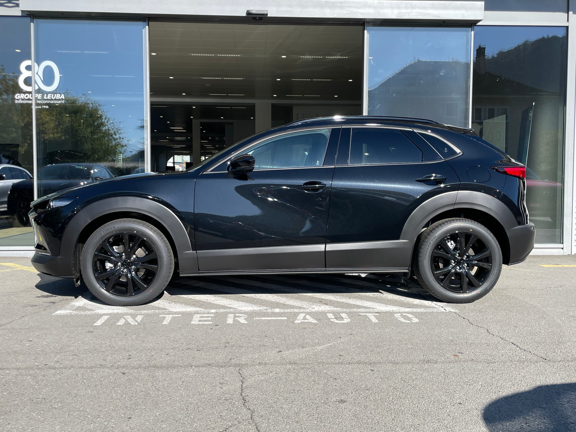 MAZDA CX-30 SKYACTIV-X 186 M Hybrid Homura Plus AWD AT-image-2