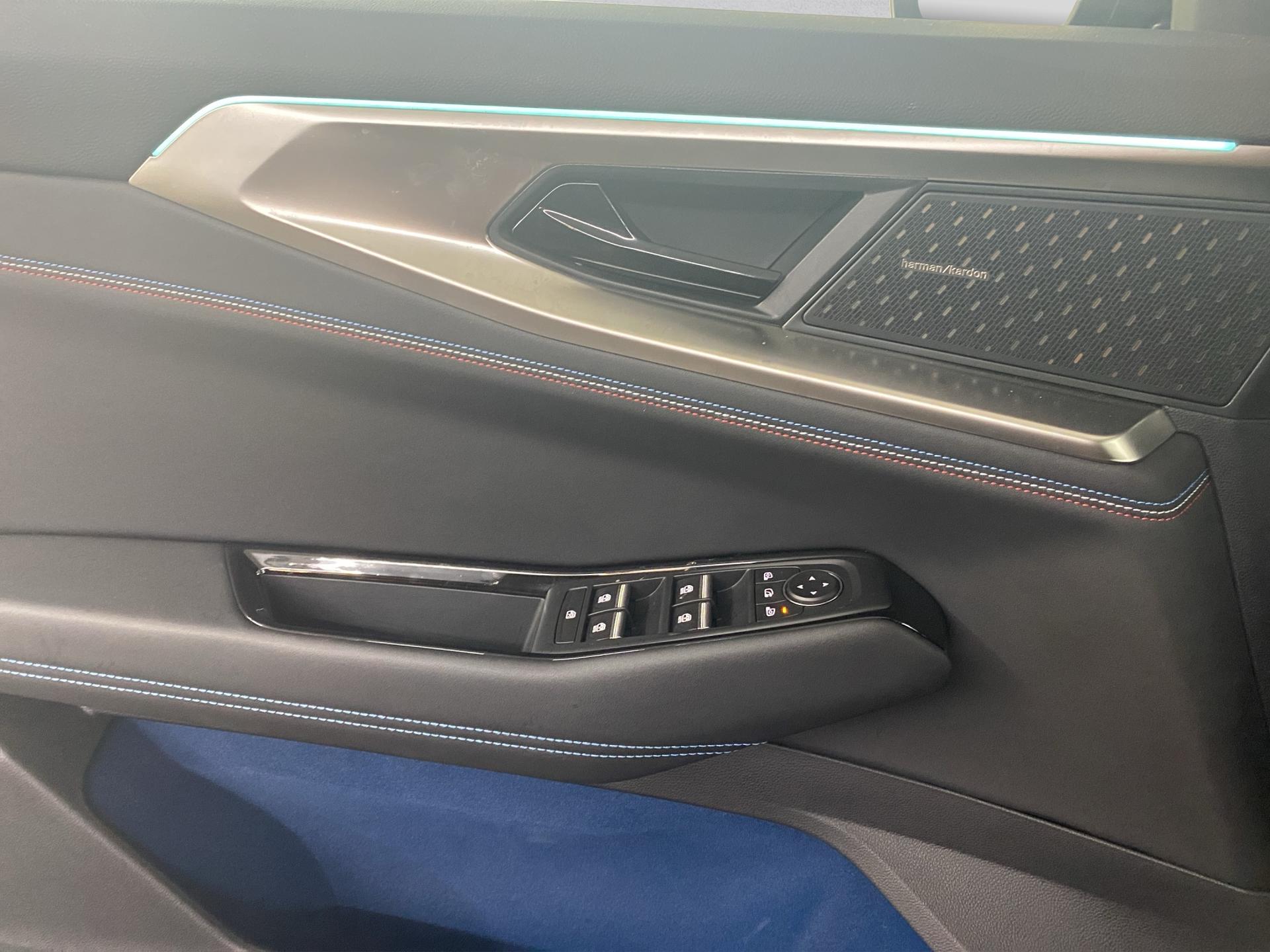 RENAULT Rafale 1.2 E-Tech Hybrid 200 Esprit Alpine-image-21