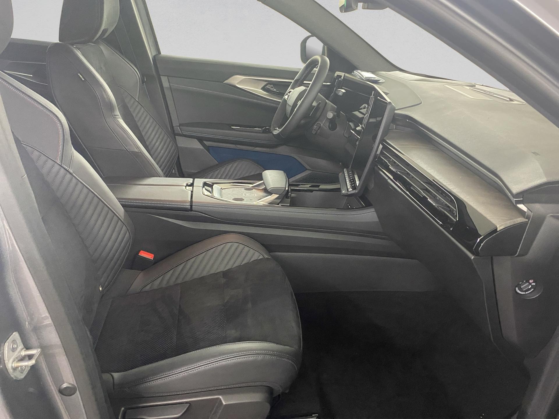 RENAULT Rafale 1.2 E-Tech Hybrid 200 Esprit Alpine-image-14
