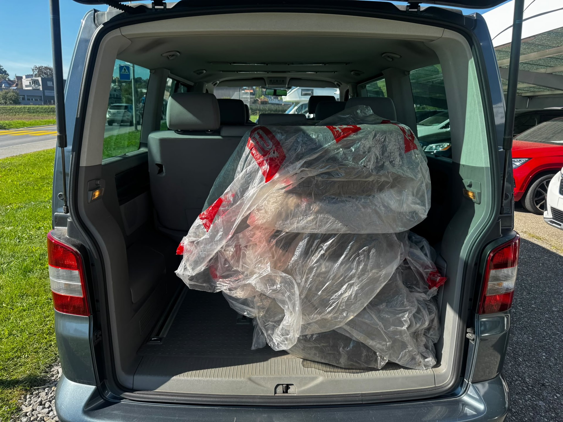 VW T5 Multivan Family 2.5 TDI-image-12