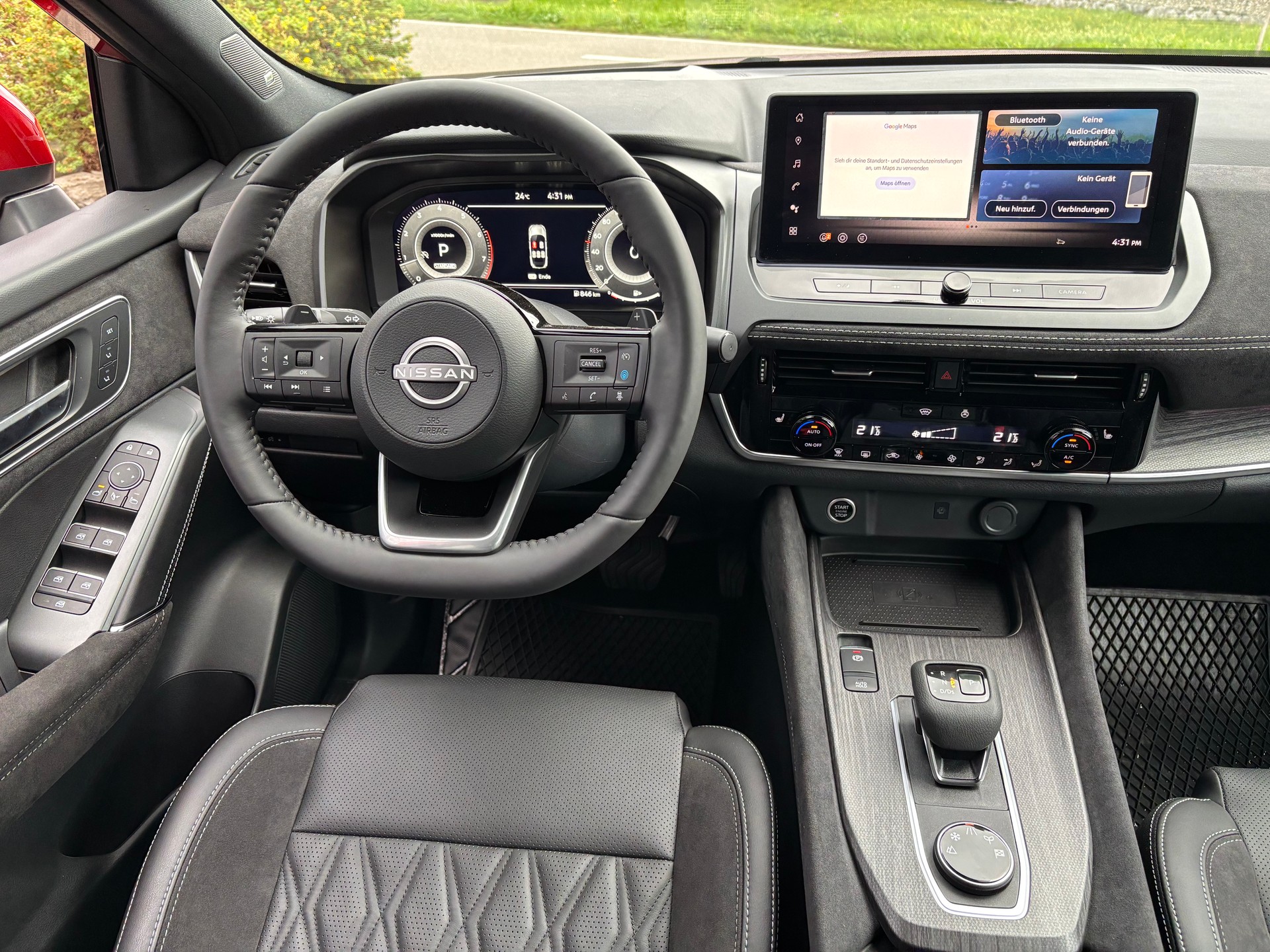 NISSAN Qashqai 1.3 MHEV Tekna+ 4x4-image-9