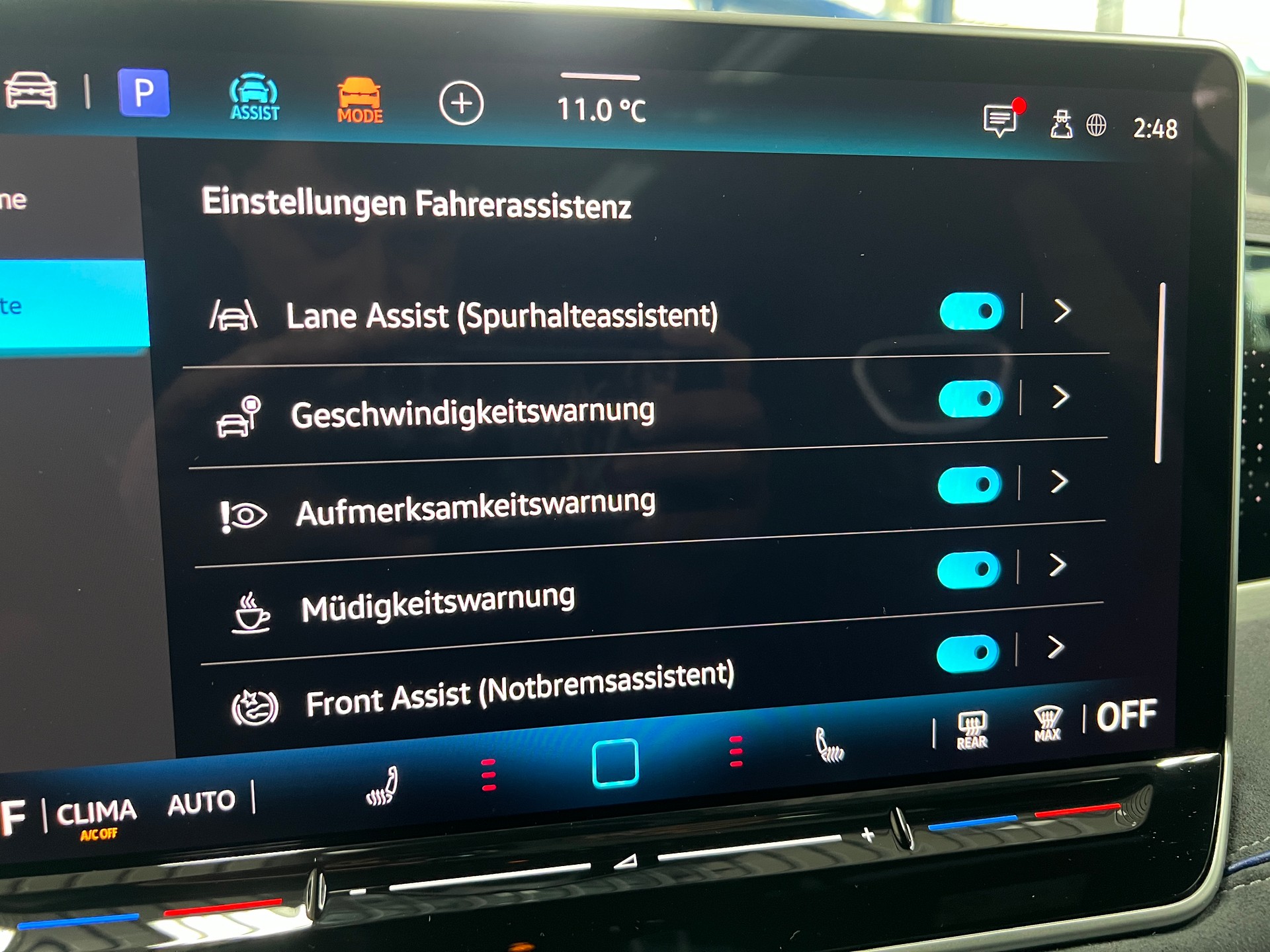 VW Passat Variant 2.0 TDI evo R-Line 4 Motion DSG / 5 Jahre Garantie-image-25
