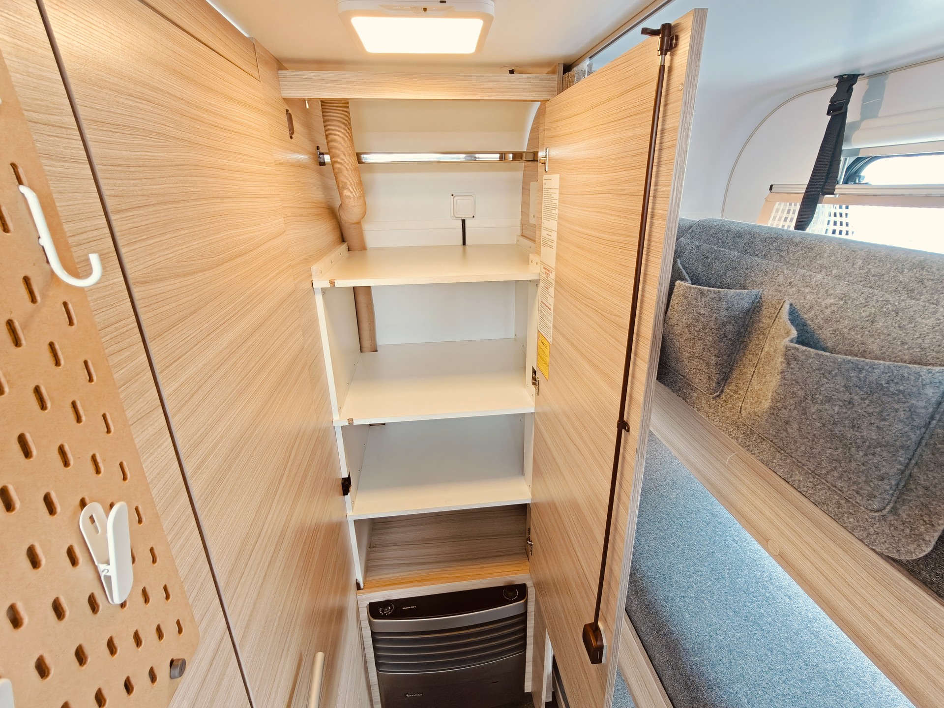 ADRIA Altea 552 PK -- 3x Etagenbett -- Klima -- Mover -- Markise -- Clesana C1 WC-image-24