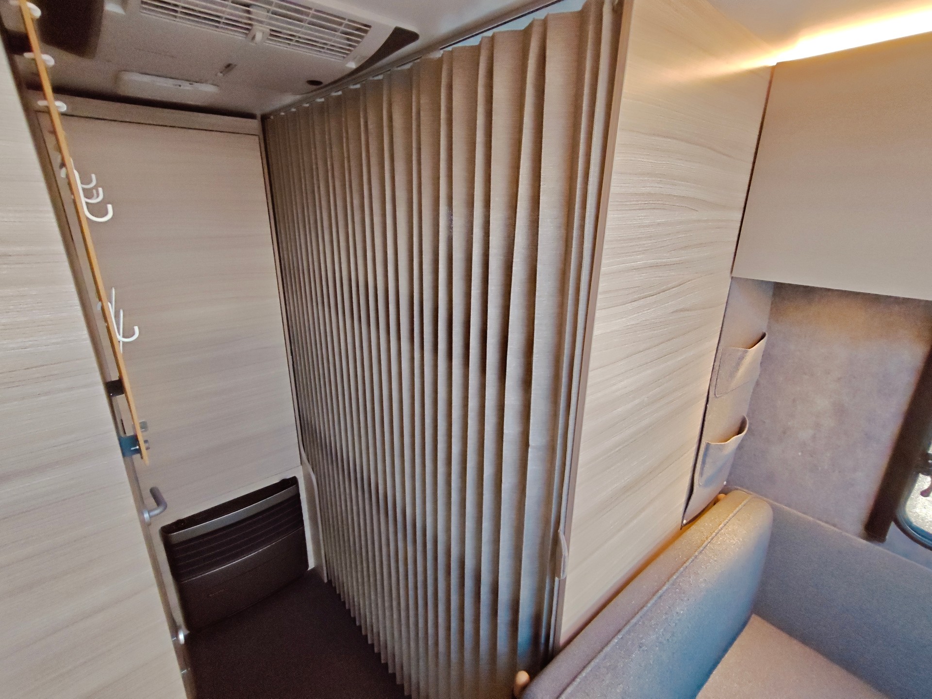ADRIA Altea 552 PK -- 3x Etagenbett -- Klima -- Mover -- Markise -- Clesana C1 WC-image-19