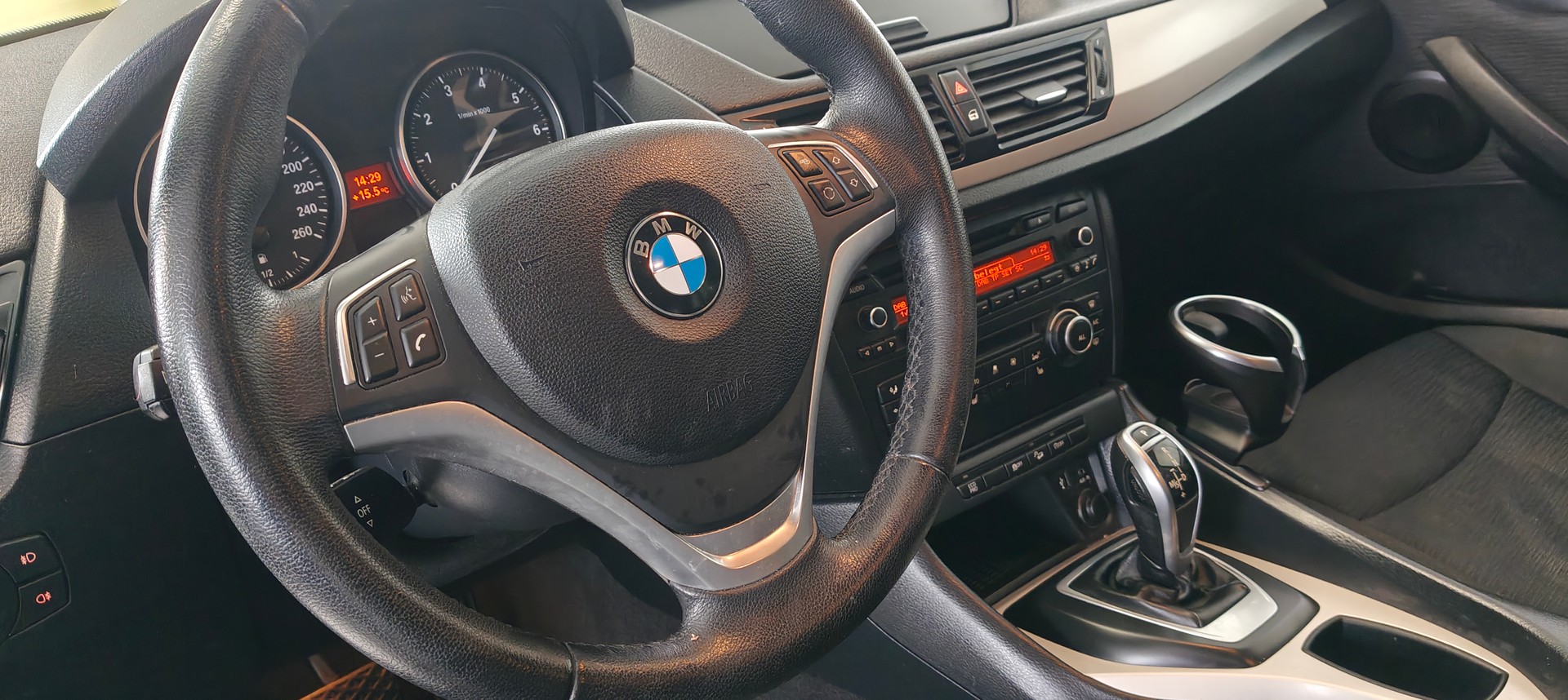 BMW X1 xDrive 20i xLine Steptronic-image-10