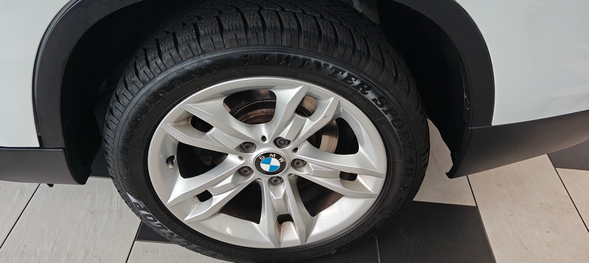 BMW X1 xDrive 20i xLine Steptronic-image-8