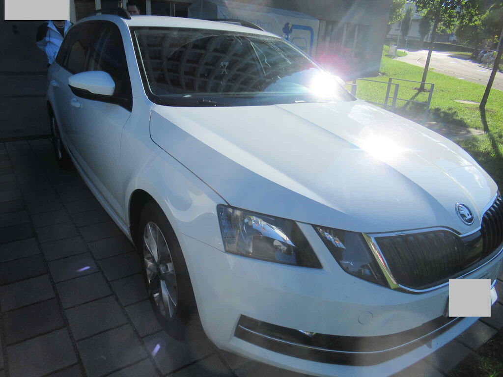SKODA Octavia Combi 2.0 TDI Style DSG-image-1