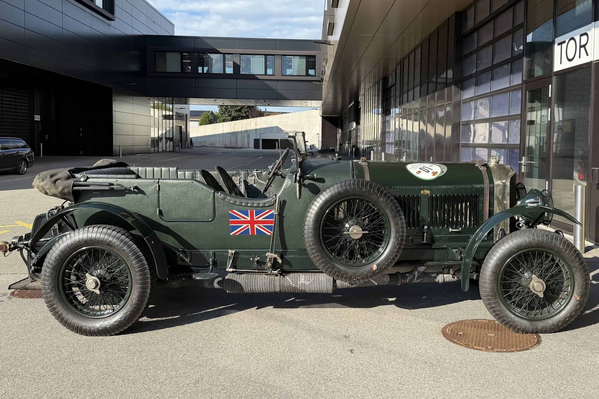 BENTLEY 6 1/2 Litre Speed Six-image-6
