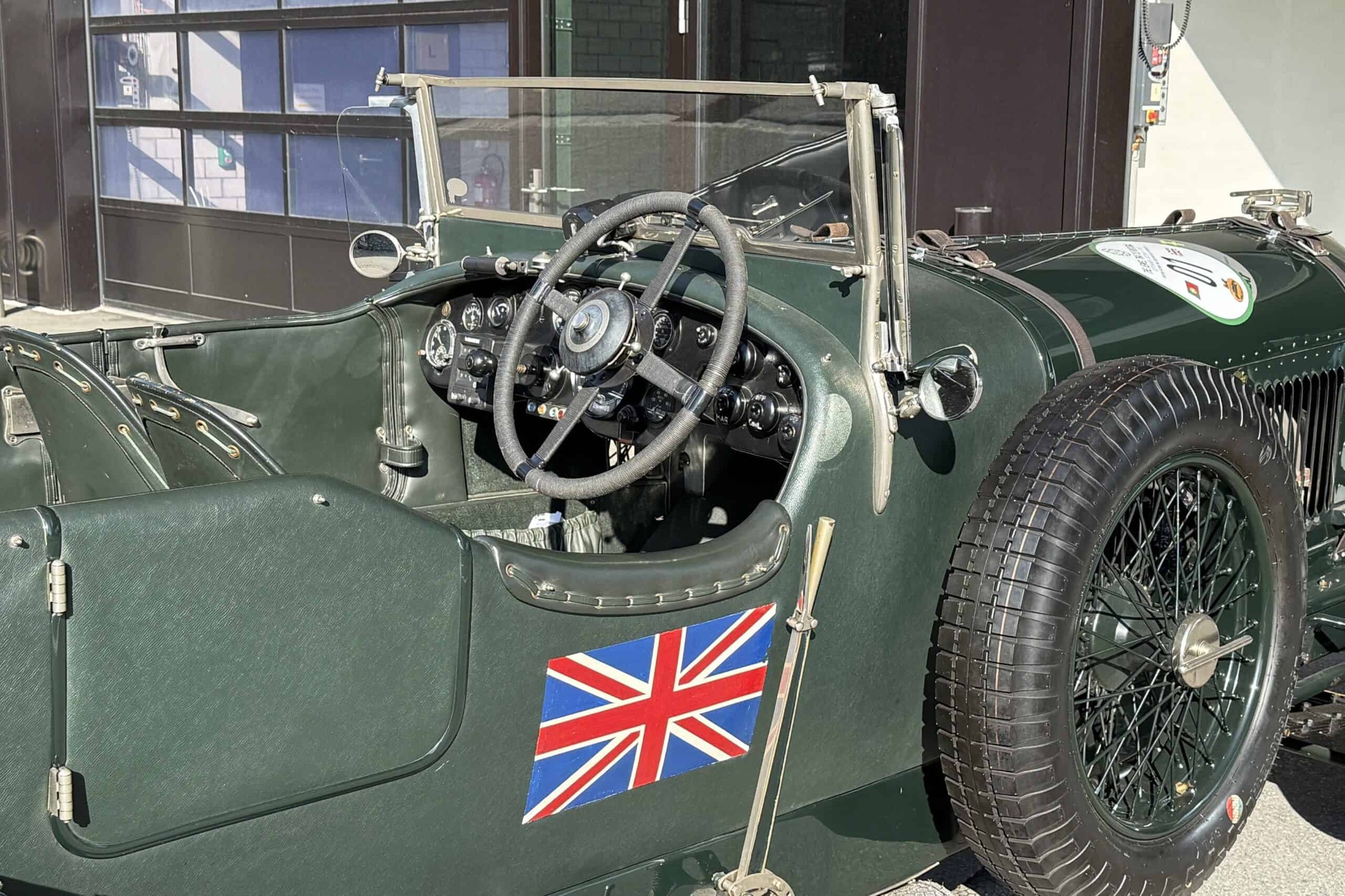 BENTLEY 6 1/2 Litre Speed Six-image-1