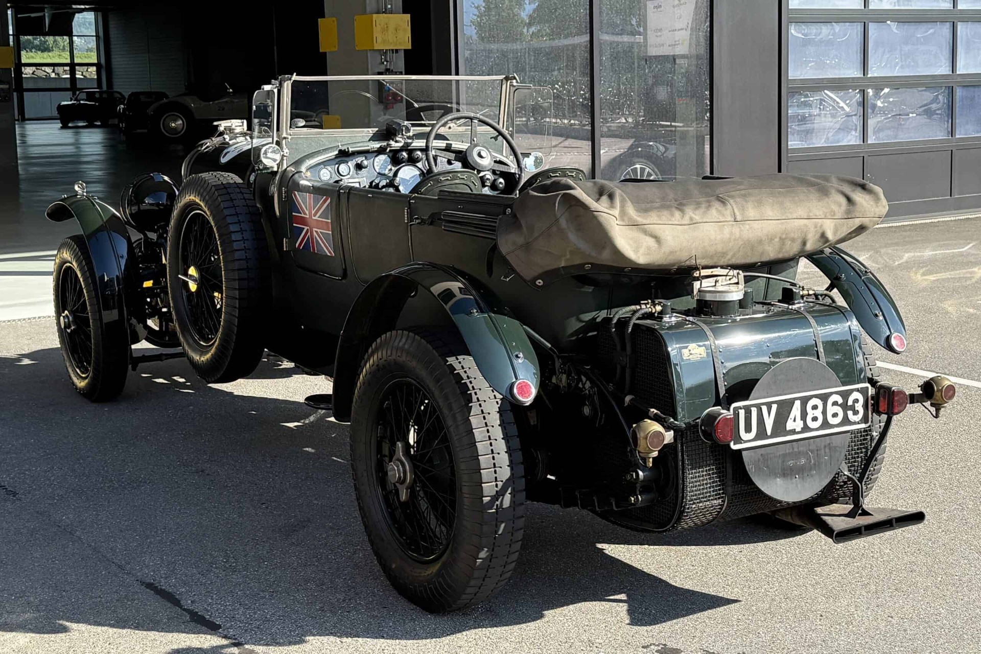 BENTLEY 6 1/2 Litre Speed Six-image-10
