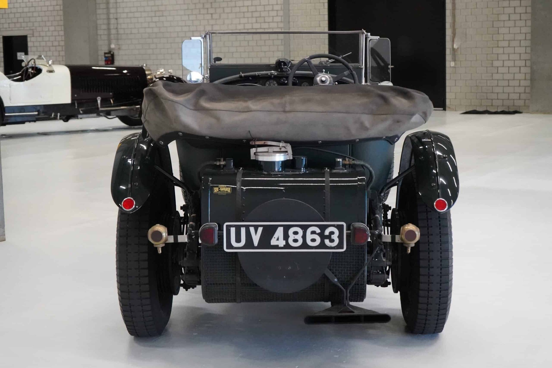 BENTLEY 6 1/2 Litre Speed Six-image-21