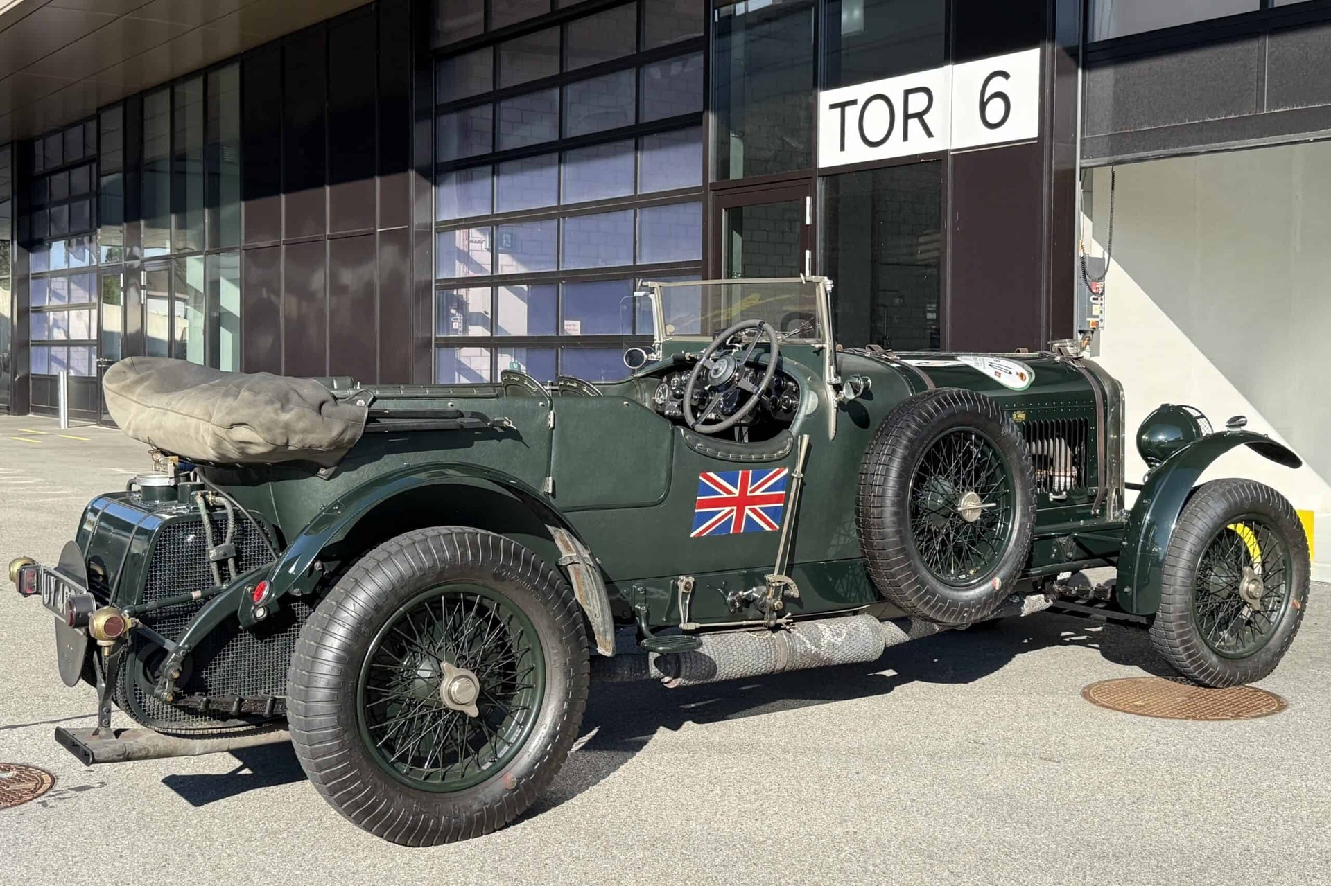 BENTLEY 6 1/2 Litre Speed Six-image-2